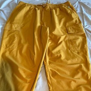 Calia Womens Mustard Joggers size large